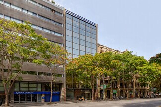 Plus de détails pour Carrer d'Aragó, 385, Barcelone - Bureau à vendre