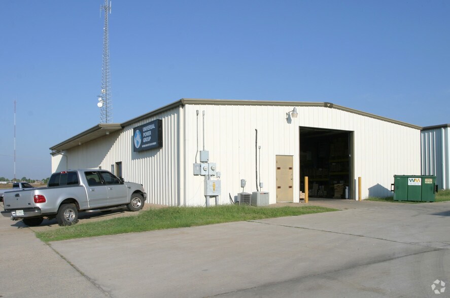 11605-A N Santa Fe Ave, Oklahoma City, OK à louer - Photo de l’immeuble – Image 2 sur 6