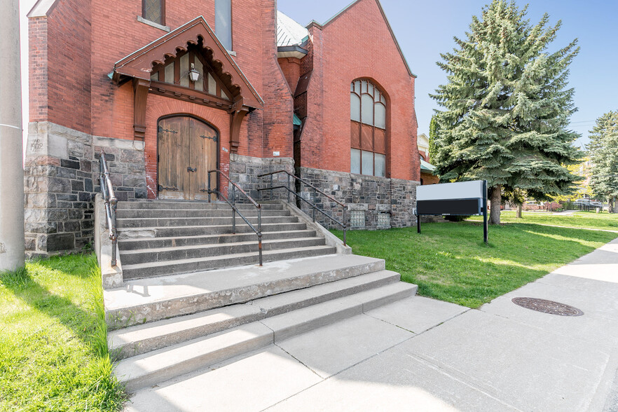 539 Hugel Av, Midland, ON à vendre - Photo de l’immeuble – Image 2 sur 24