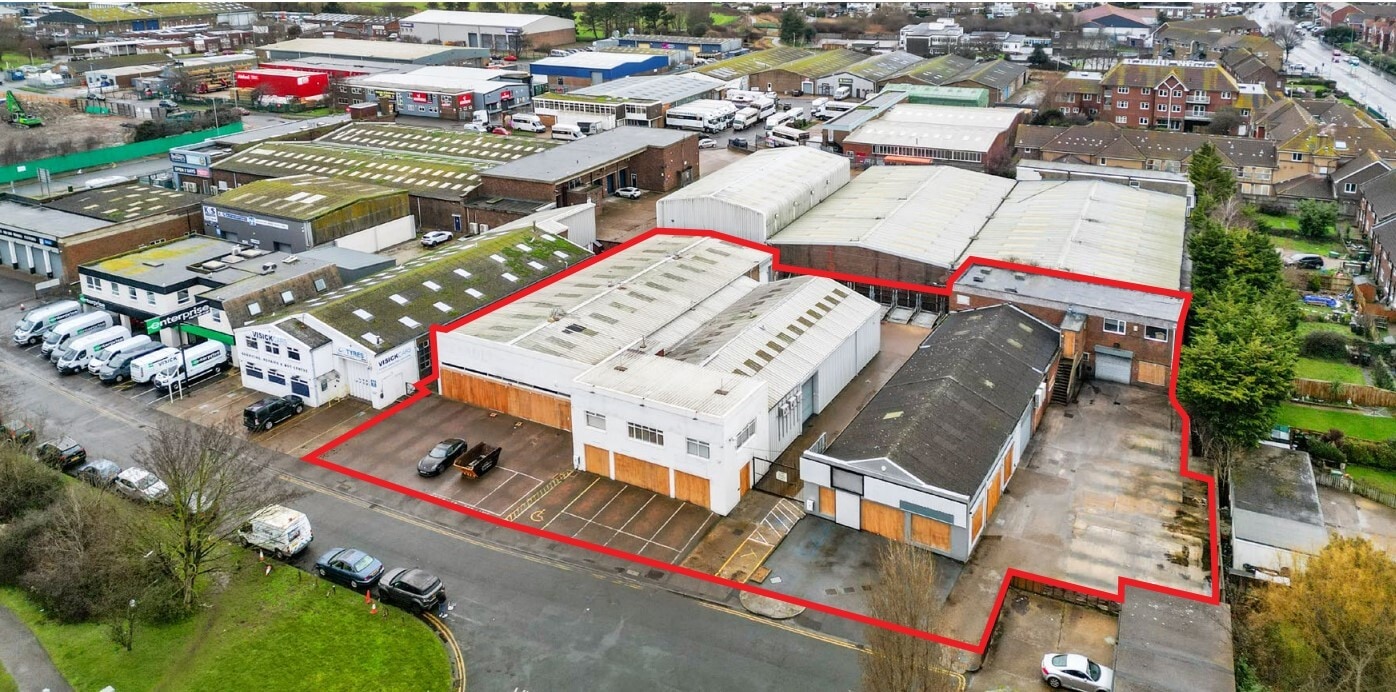 18-22 Lottbridge Drove portefeuille de 2 biens à vendre sur LoopNet.fr Photo principale– Image 1 sur 3