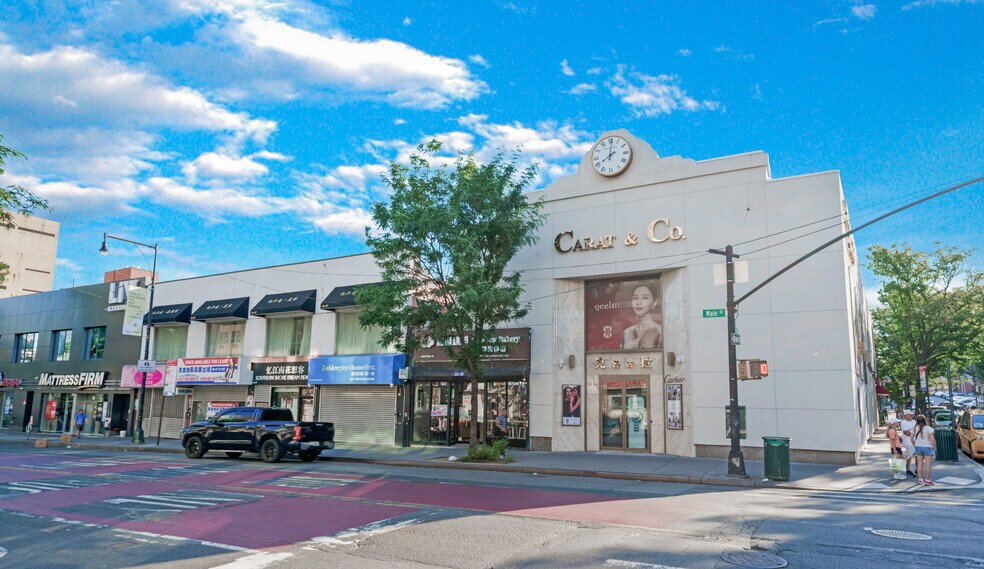3653-3663 Main Street, Flushing, NY à vendre - Photo principale – Image 1 sur 6