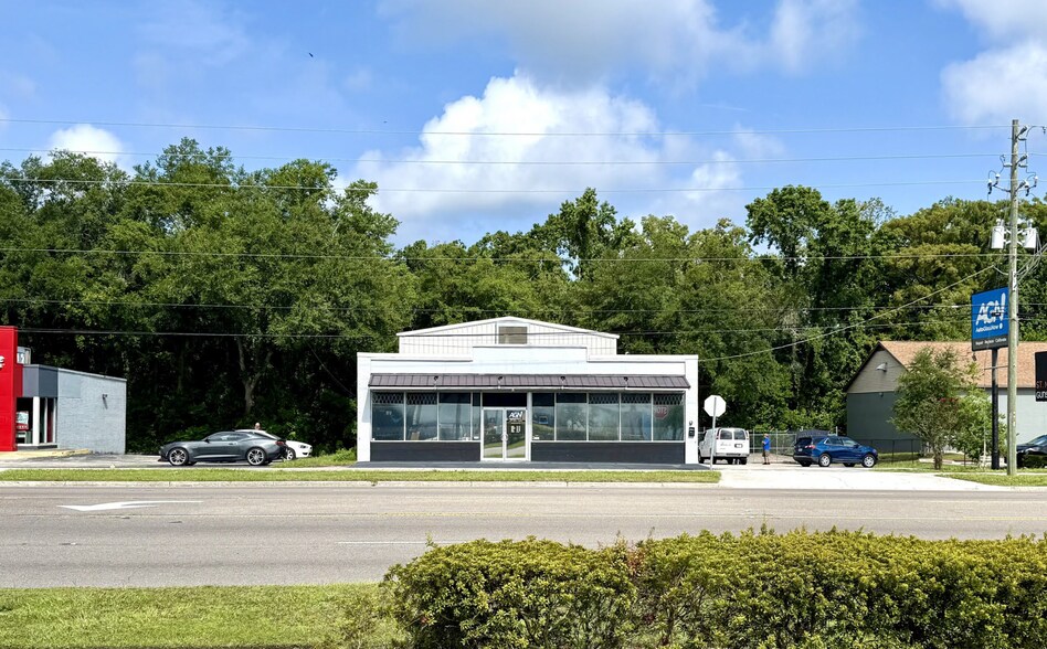 4680 Blanding Blvd, Jacksonville, FL à louer - Photo de l’immeuble – Image 2 sur 10