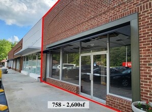 770 Shades Mountain Plz, Hoover, AL à louer Photo de l’immeuble– Image 1 sur 1