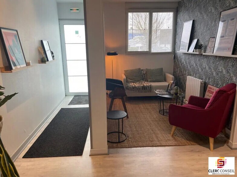 Bureau dans Évreux à louer - Photo de l’immeuble – Image 2 sur 4