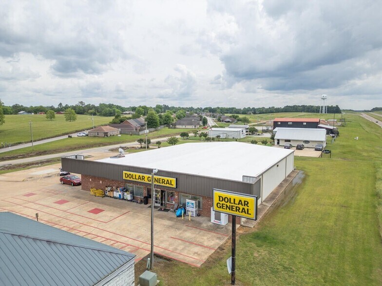 107 N Lee Dr, Guntown, MS à vendre - Photo de l’immeuble – Image 2 sur 15