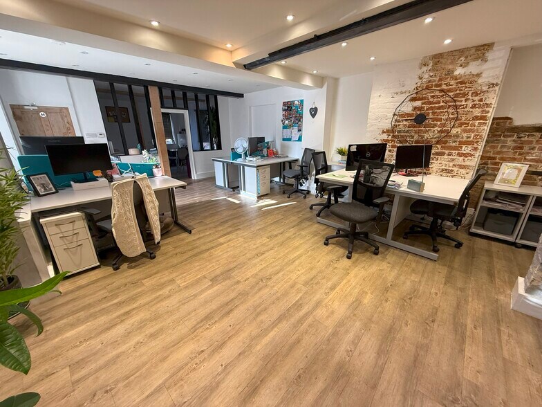 17 High St, Stevenage à vendre - Photo de l’immeuble – Image 3 sur 23