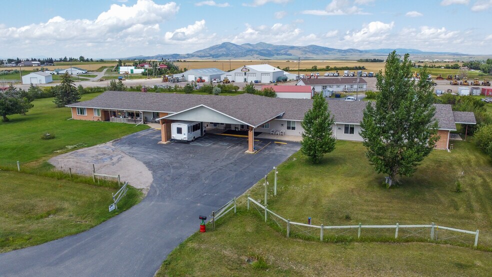 80007 US Highway 87, Lewistown, MT à vendre - Photo de l’immeuble – Image 2 sur 30