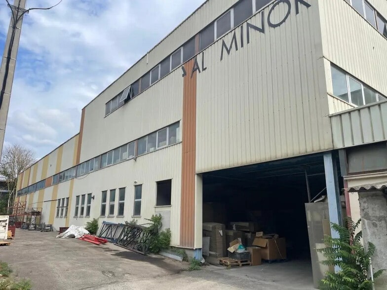 Industriel/Logistique dans Contes à vendre - Photo de l’immeuble – Image 2 sur 25