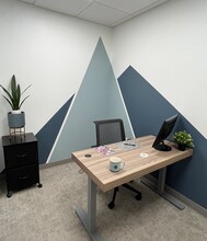 4045 S Broadway, Englewood, CO à louer Photo de l’immeuble– Image 1 sur 1