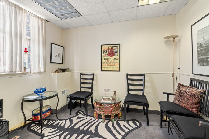 1170 Beacon St, Brookline, MA à louer - Photo intérieure – Image 2 sur 37