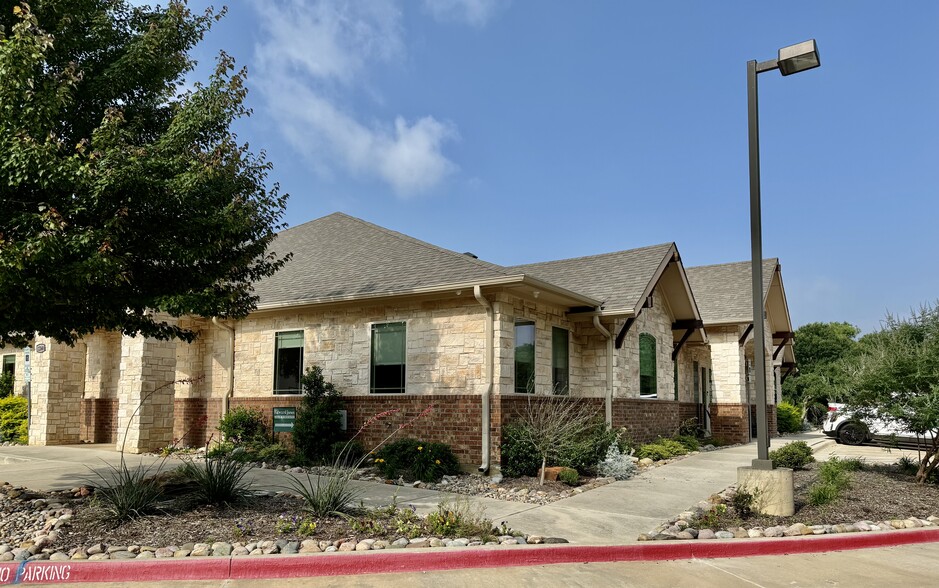 2260 Highland Village Rd, Highland Village, TX à louer - Photo de l’immeuble – Image 3 sur 4