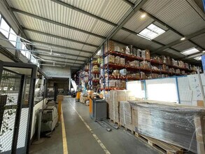 Industriel/Logistique dans Lieusaint à louer Photo intérieure– Image 1 sur 3