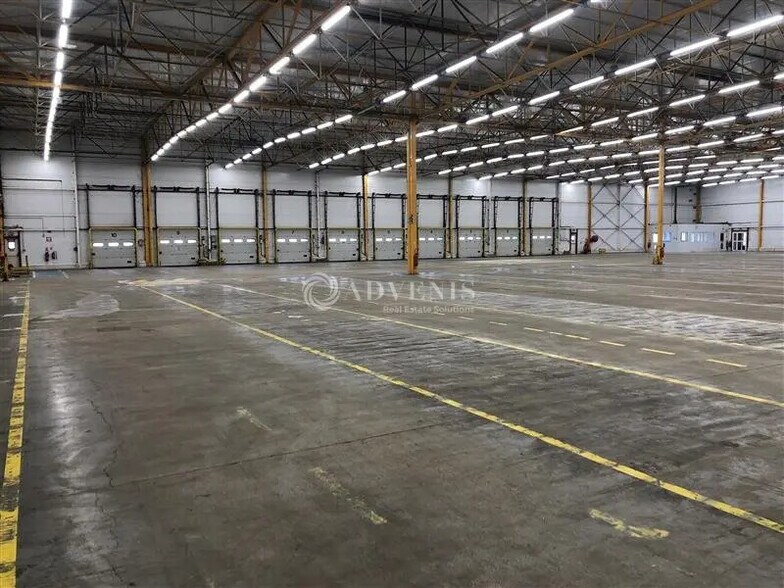 Industriel/Logistique dans Tremblay-en-France à louer - Photo de l’immeuble – Image 1 sur 7