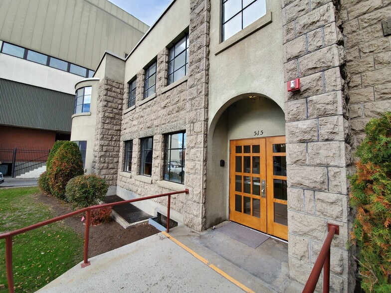 515 E Yakima Ave, Yakima, WA à vendre - Photo de l’immeuble – Image 3 sur 29