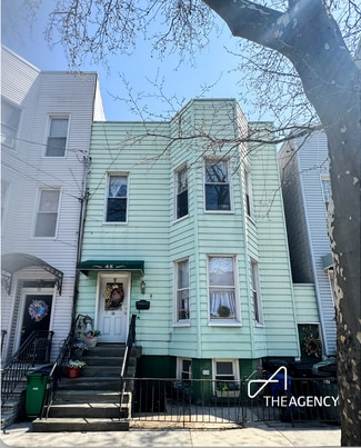 Plus de détails pour 48 Hausman St, Brooklyn, NY - Logement à vendre
