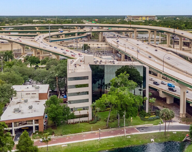 100 W Lucerne Cir, Orlando, FL à louer - Photo principale – Image 1 sur 8