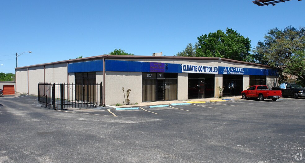 11712 N Lamar Blvd, Austin, TX à louer - Photo principale – Image 1 sur 6