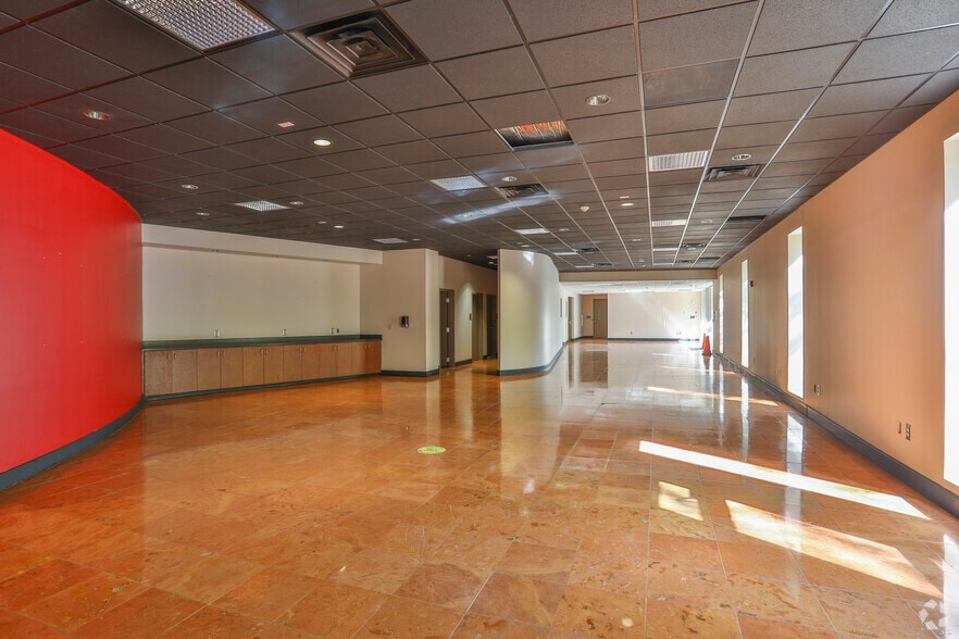 50 Datastream Plz, Greenville, SC à vendre - Photo intérieure – Image 2 sur 27