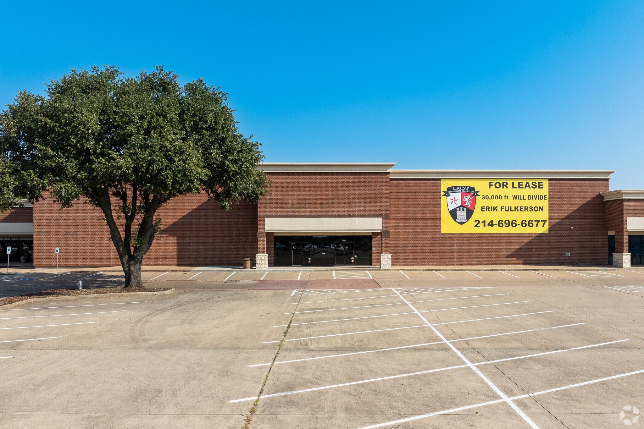 901 N Polk St, DeSoto, TX à louer Photo de l’immeuble– Image 1 sur 35