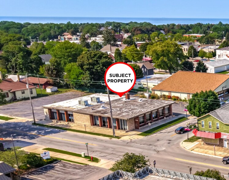 332 1st St, Manistee, MI à vendre - Photo de l’immeuble – Image 2 sur 6