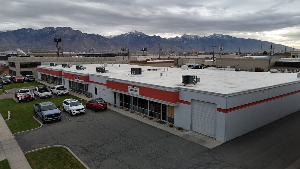 545-565 Billinis Rd, Salt Lake City, UT à louer - Photo de l’immeuble – Image 2 sur 9