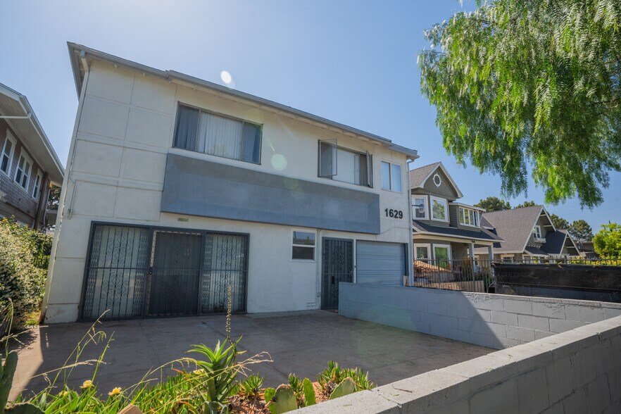 1629 S Van Ness Ave, Los Angeles, CA à vendre - Photo de l’immeuble – Image 3 sur 38