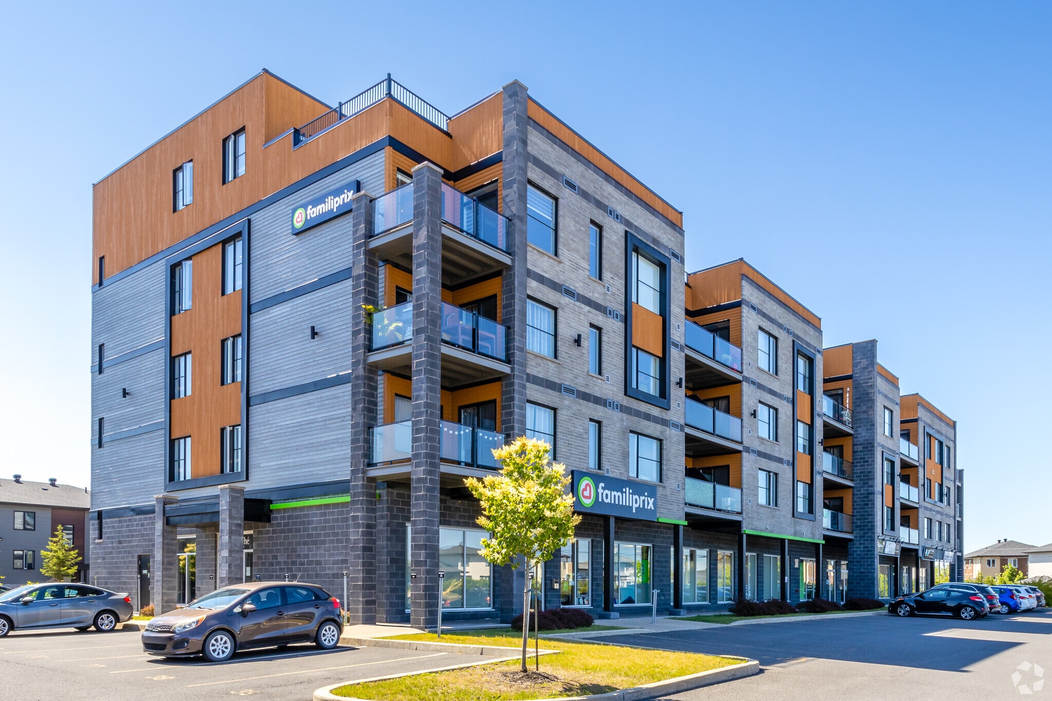 1499 Ch De Chambly, Carignan, QC à vendre Photo principale– Image 1 sur 5