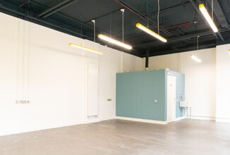 13 Rookwood Way, Londres à louer Photo intérieure– Image 2 sur 9