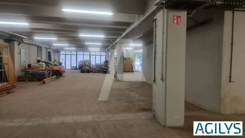 Local d'activités dans Palaiseau à vendre - Photo de l’immeuble – Image 2 sur 4