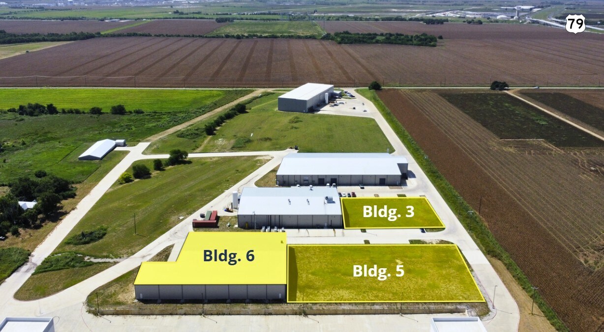 000 BFG 9000 Way, Taylor, TX à louer Photo de l’immeuble– Image 1 sur 18