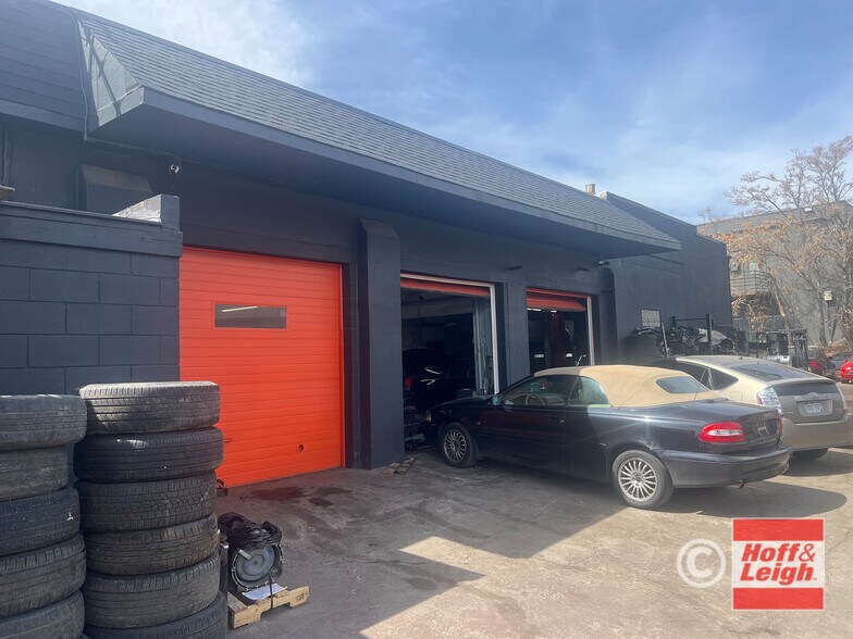 1515 Iris St, Lakewood, CO à vendre - Photo de l’immeuble – Image 3 sur 5