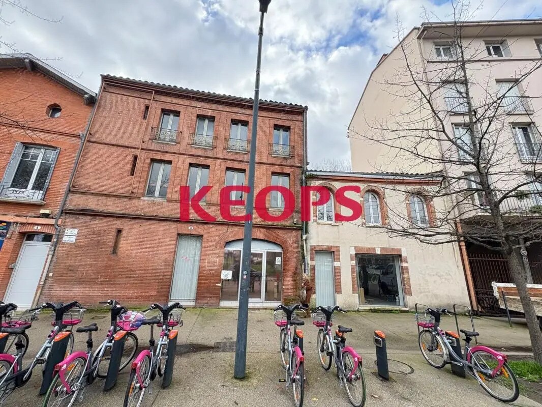 3 Place Du Fer À Cheval, Toulouse à louer Photo de l’immeuble– Image 1 sur 8