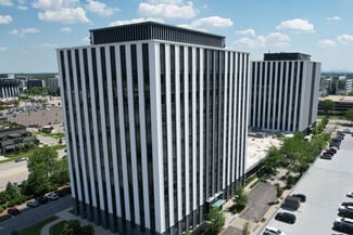 Plus de détails pour 1301 W 22nd St, Oak Brook, IL - Bureau à louer