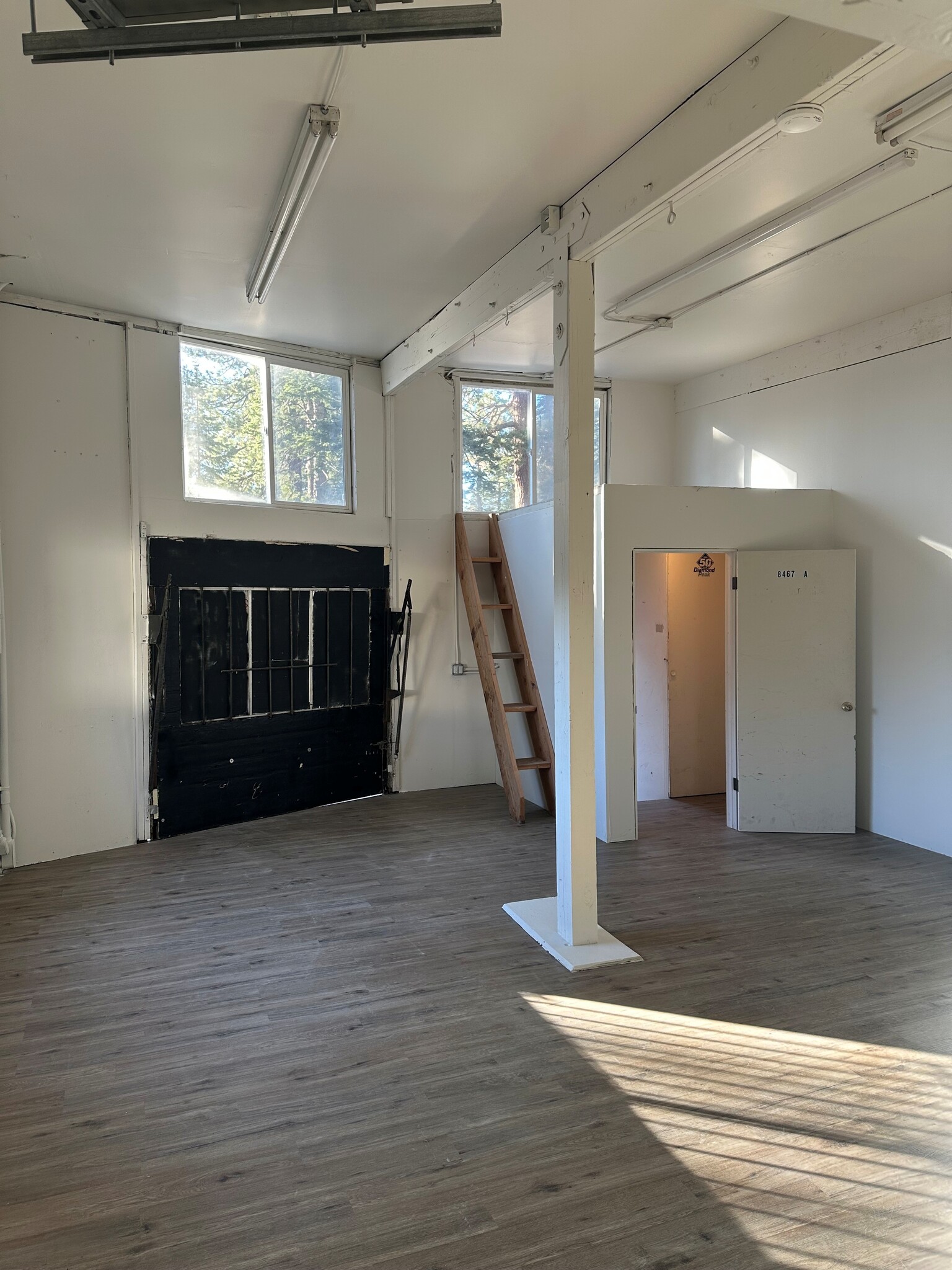 8467 Speckled Ave, Kings Beach, CA à louer Photo intérieure– Image 1 sur 4