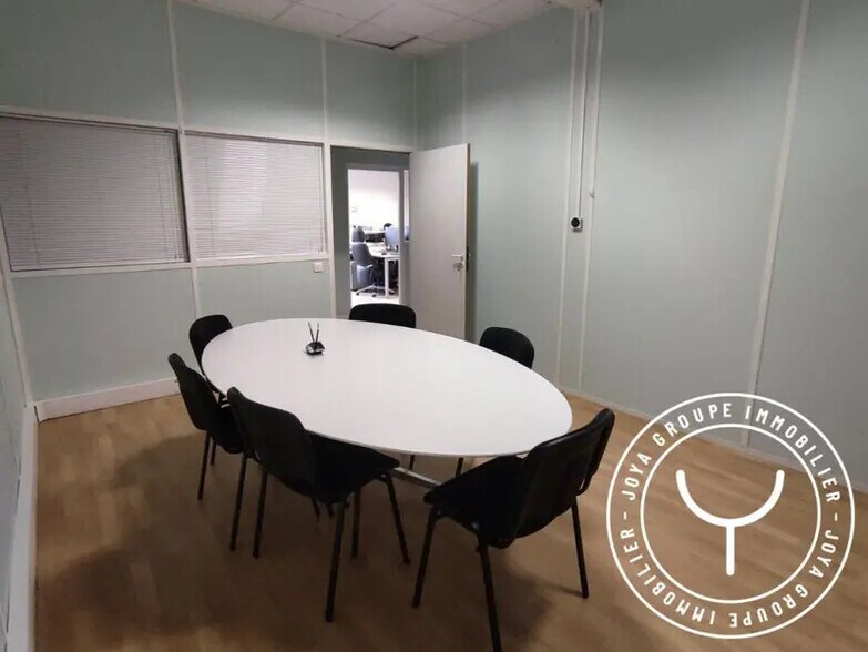 Bureau dans Wissous à louer - Photo intérieure – Image 2 sur 7