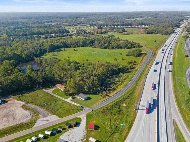 102 Forestdale Dr, Gaffney, SC à vendre - Photo de l’immeuble – Image 3 sur 9