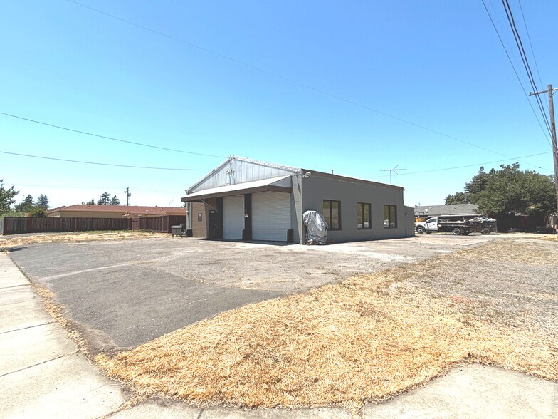 1200 Central Ave, Napa, CA à louer - Photo de l’immeuble – Image 1 sur 5