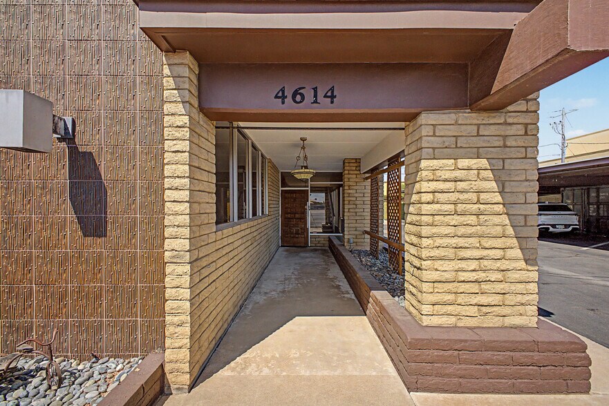4614 N 7th St, Phoenix, AZ à louer - Photo de l’immeuble – Image 3 sur 32