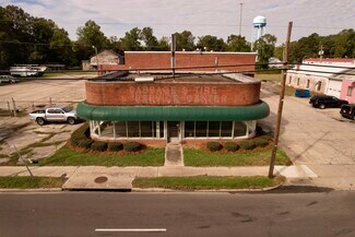 Plus de détails pour 311 N Longstreet St, Kingstree, SC - Local commercial à vendre