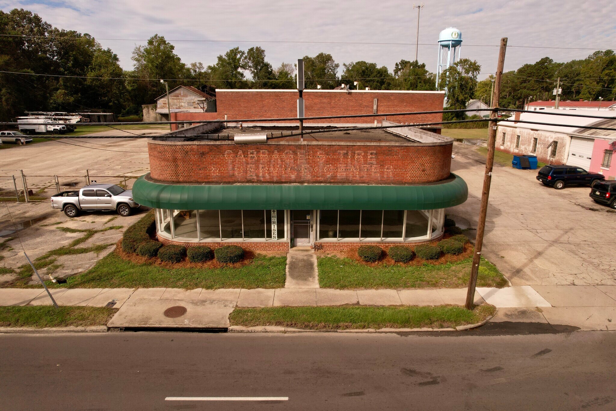 311 N Longstreet St, Kingstree, SC à vendre Photo principale– Image 1 sur 27