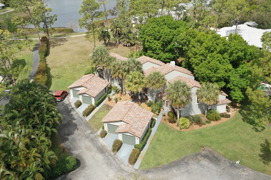 Santa Cruz Blvd, Naples, FL à vendre - Aérien – Image 3 sur 34