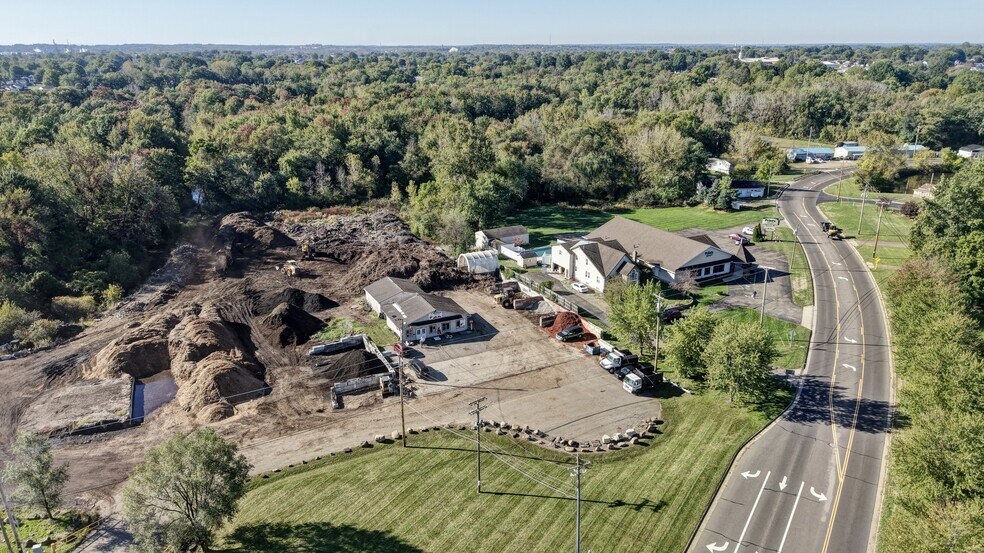 3704 12th St NW, Canton, OH à vendre - Photo de l’immeuble – Image 3 sur 20