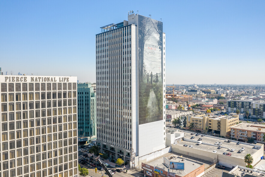 3810 Wilshire Blvd, Los Angeles, CA à louer - Photo de l’immeuble – Image 3 sur 5