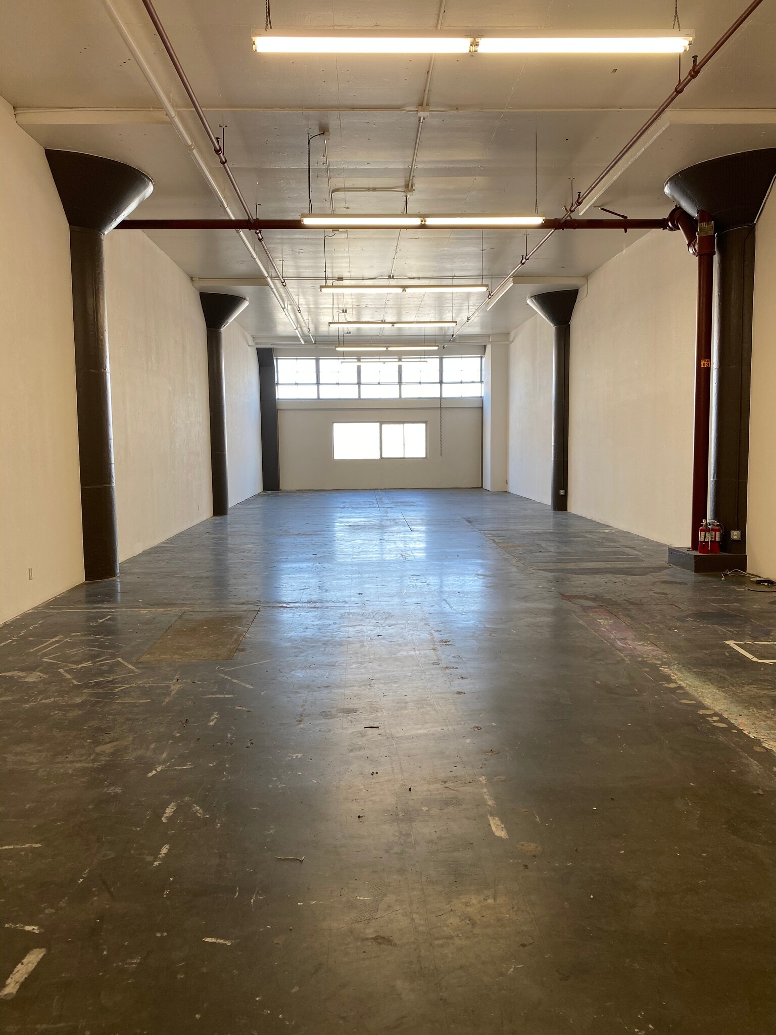 2565 3rd St, San Francisco, CA à louer Photo intérieure– Image 1 sur 3
