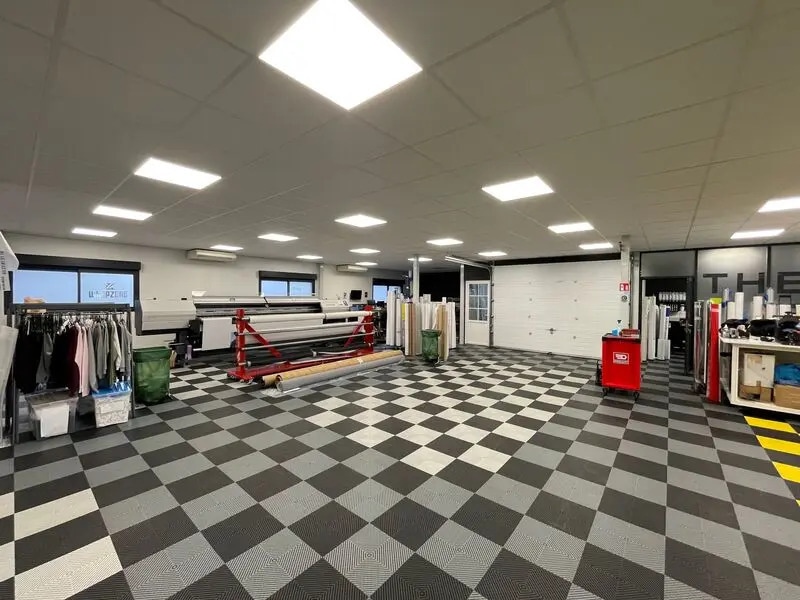 Local d'activités dans Cambronne-lès-Ribécourt à vendre Photo intérieure– Image 1 sur 8