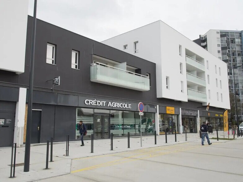 Local commercial dans Vannes à vendre - Photo de l’immeuble – Image 1 sur 3