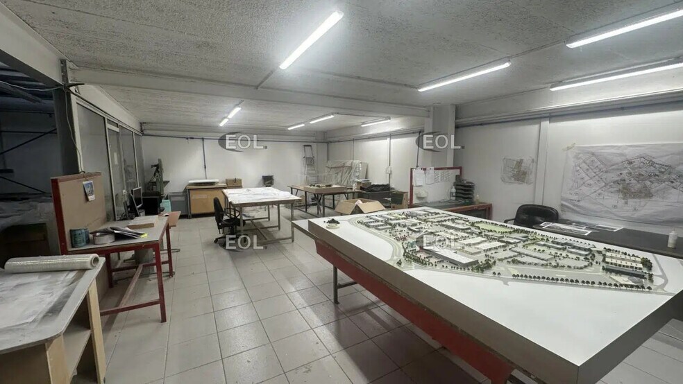 10 Rue Paul Henri Spaak, Saint-Thibault-des-Vignes à vendre - Photo de l’immeuble – Image 2 sur 12