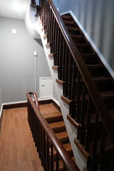 213 E 120th St, New York, NY à vendre - Photo de l’immeuble – Image 3 sur 25