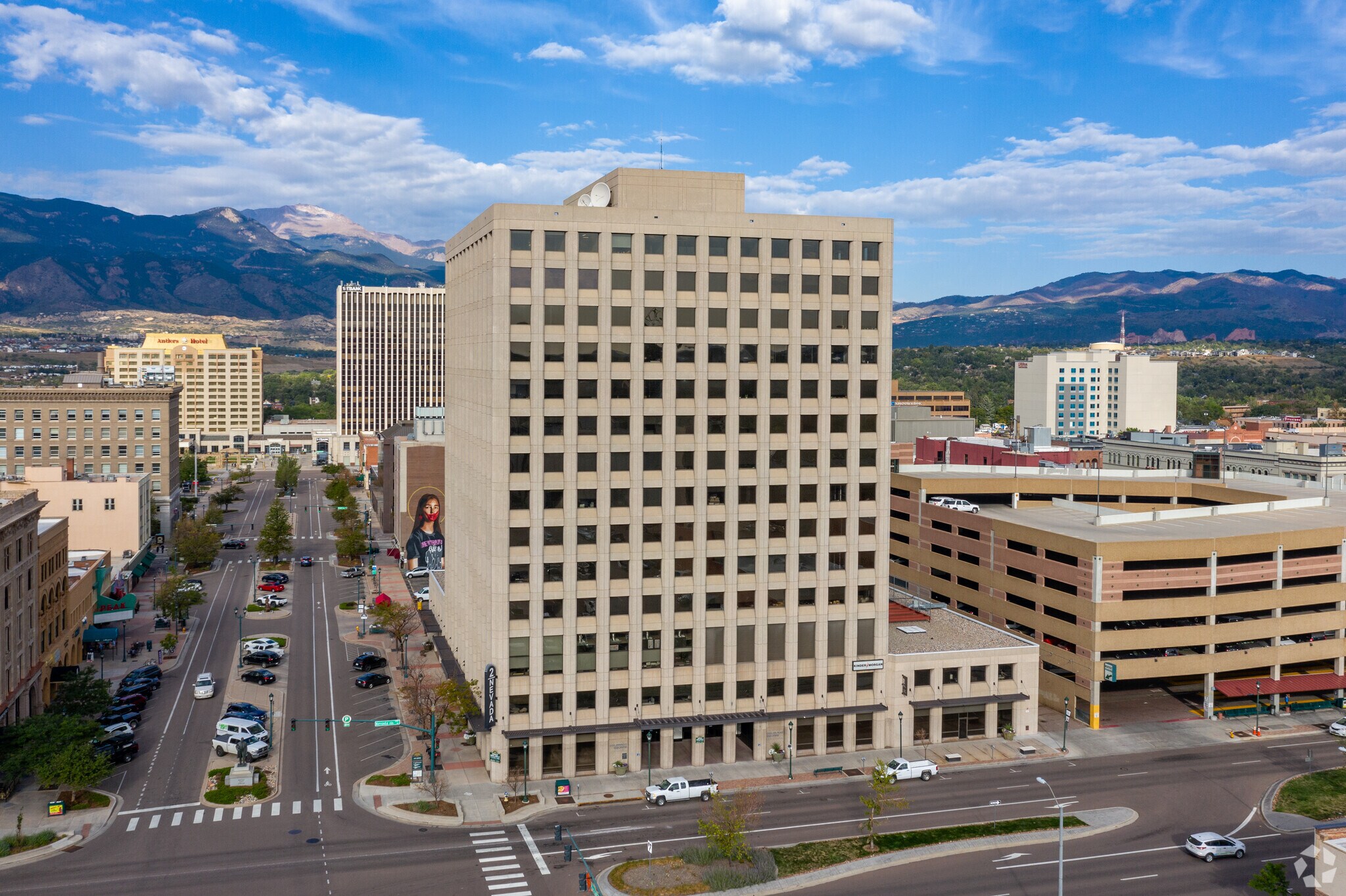 2 N Nevada Ave, Colorado Springs, CO à louer Photo de l’immeuble– Image 1 sur 4