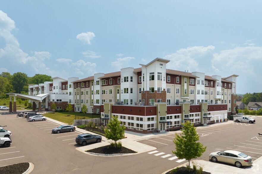 2300 Hastings Ave, Newport, MN à louer - Photo principale – Image 1 sur 37